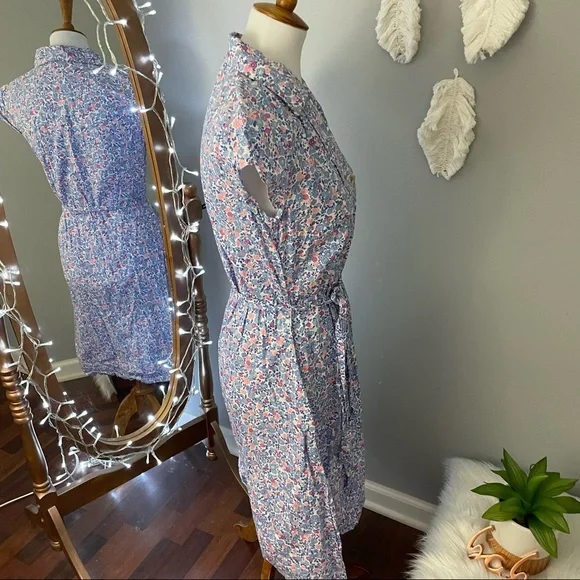 Kacey Hughes blue floral dress - Picture 9 of 12